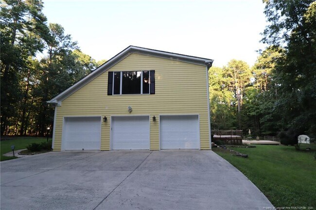 Building Photo - 125 Windy Ridge Rd