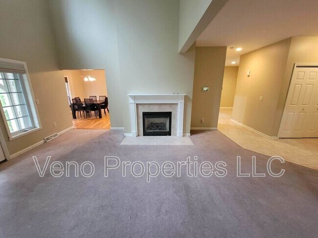 Building Photo - 16 Secretariat Ln