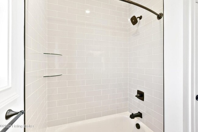 Building Photo - Amazing New Country Home For Rent