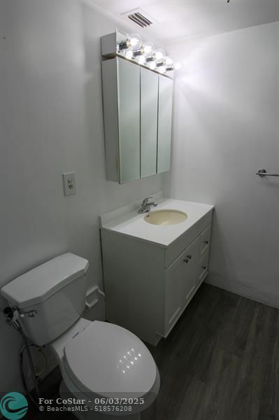 Building Photo - 9159 SW 77th Ave