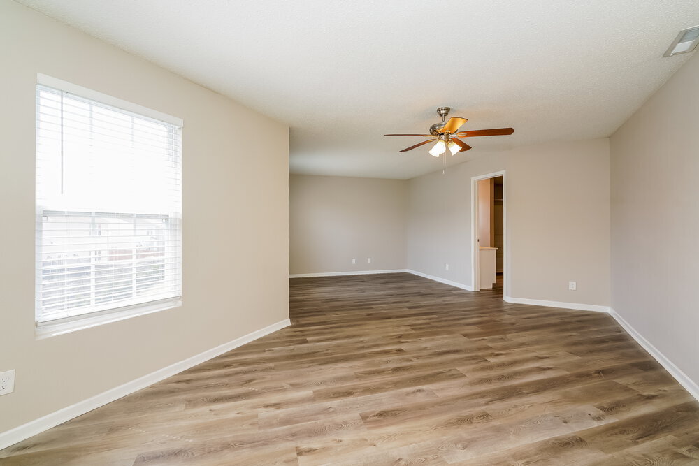Building Photo - 1413 Broyles Dr