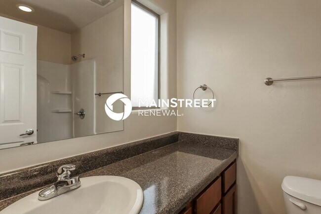 Building Photo - 3 Bedroom Pet-Friendly Home in TUCSON, AZ with Main Street Renewal
