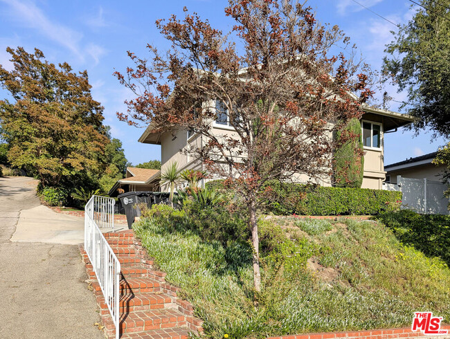 Building Photo - 3308 Sparr Blvd