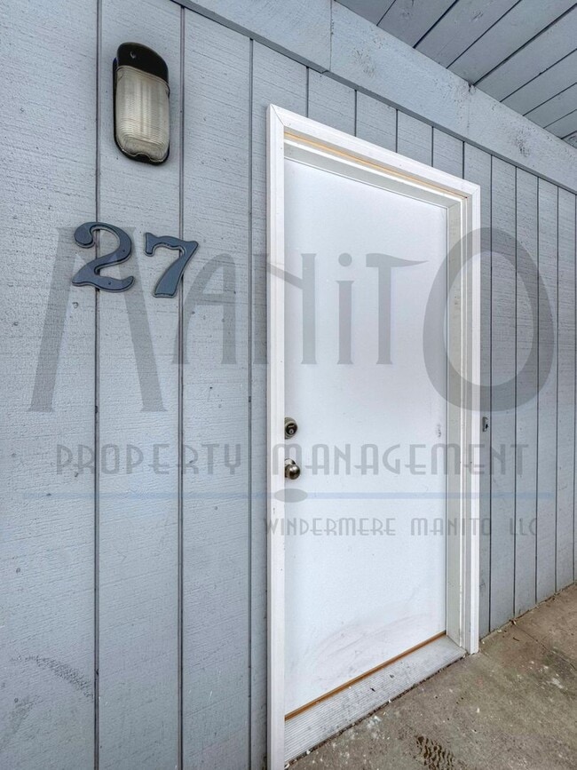 Building Photo - Whitworth Area Apartment Unit