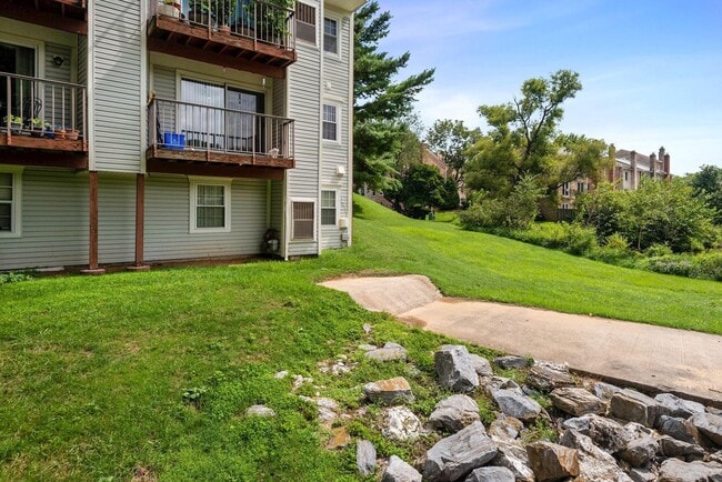 Building Photo - 10400 Parthenon Ct