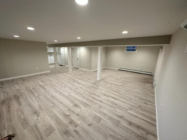 Building Photo - 384 Soundview Dr