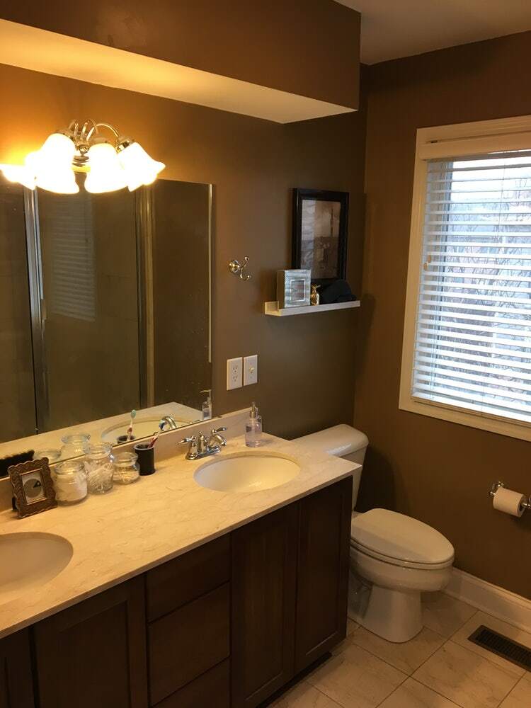 Master Bathroom - 524 Allard Pl