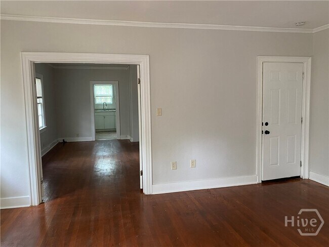 Building Photo - 1418 E 42nd St
