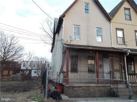 Building Photo - 32 N 24th St