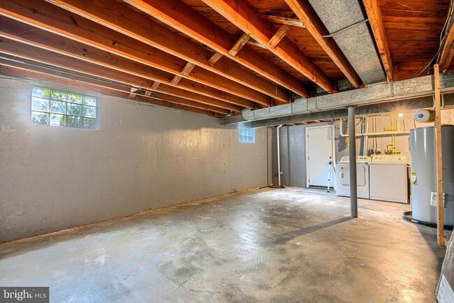 Building Photo - 3506 Millvale Rd