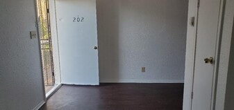 Building Photo - 3416 Wendelkin St