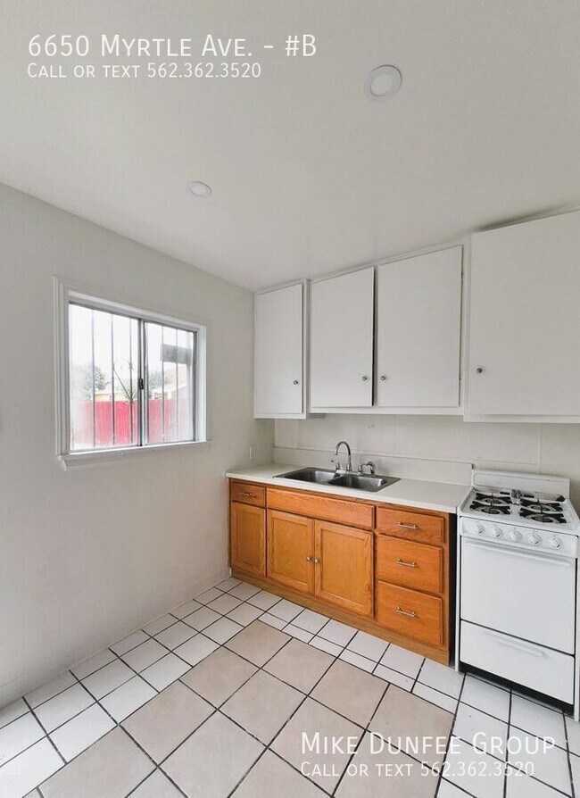 Building Photo - 6650 Myrtle Ave