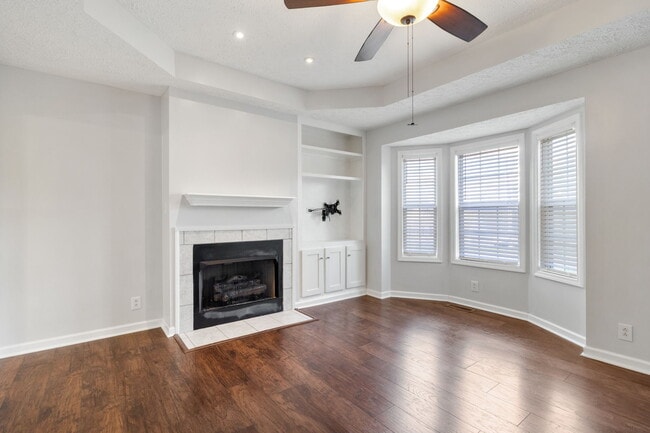 Building Photo - 942 Drum Ln