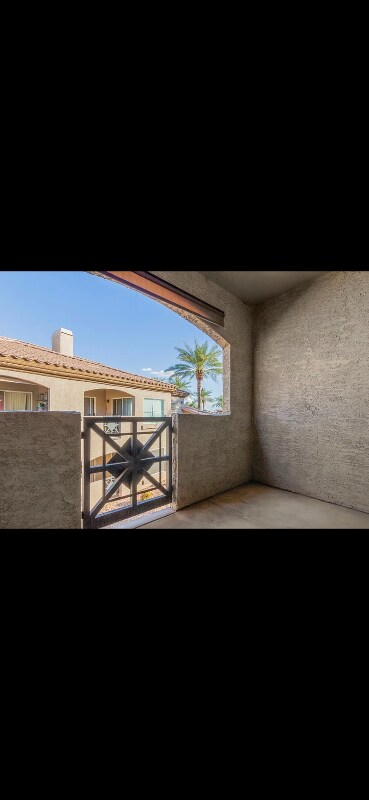 Building Photo - 3236 E Chandler Blvd