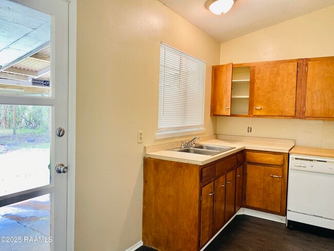 Building Photo - 912 Choctaw Dr