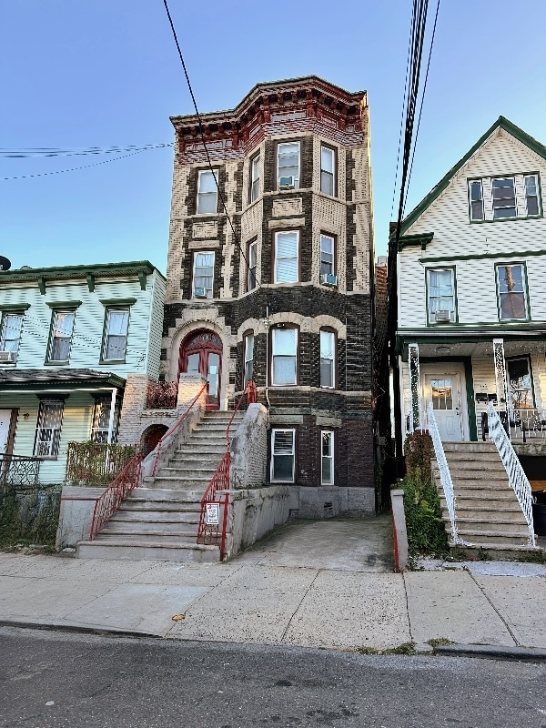 Building Photo - 109 North St