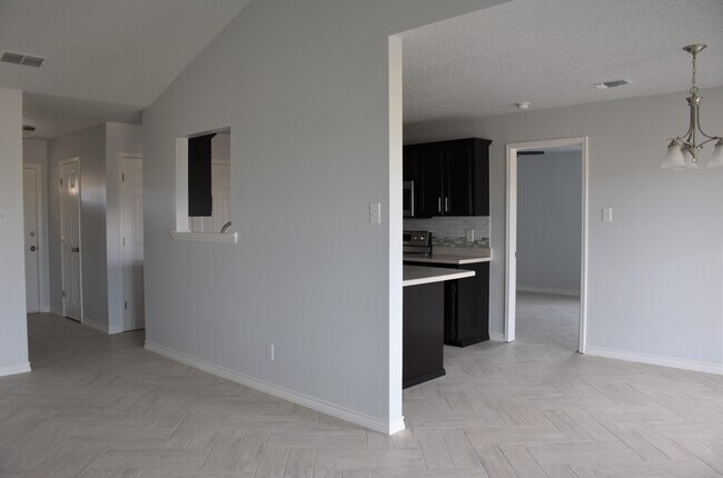 Building Photo - 1110 Amberton Pkwy