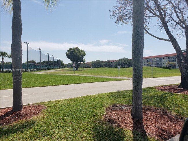 Building Photo - 13255 SW 7th Ct