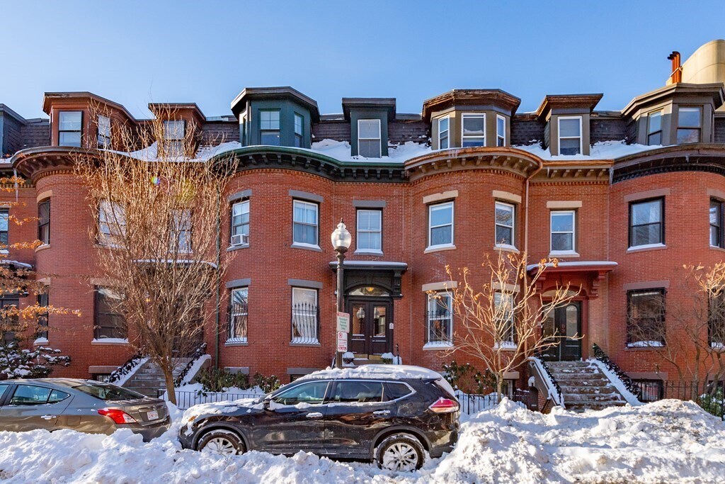 Building Photo - 85 E Brookline St