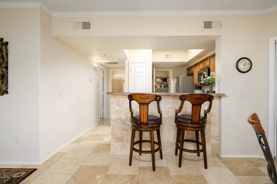 Building Photo - 15095 N Thompson Peak Pkwy