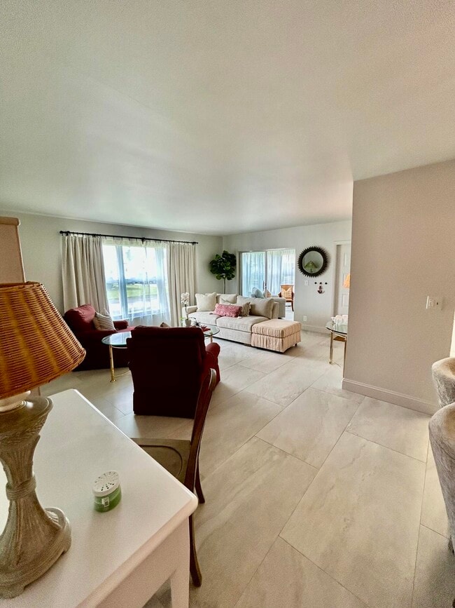 Building Photo - 5289 Lakefront Blvd