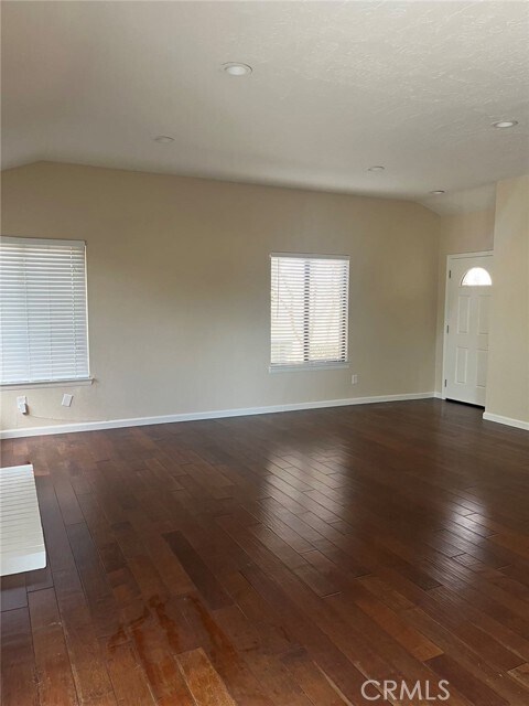 Building Photo - 2980 Hyde Park Cir