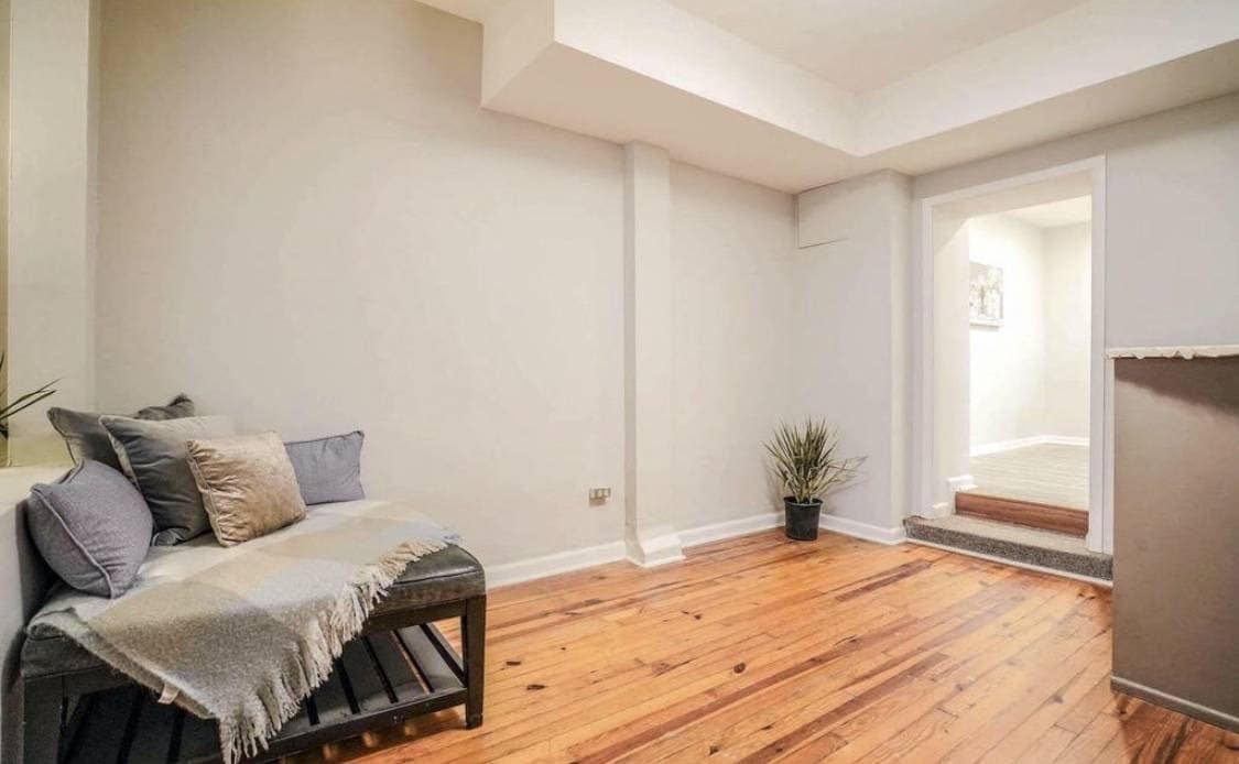 Bonus living area - 4346 Cresson St