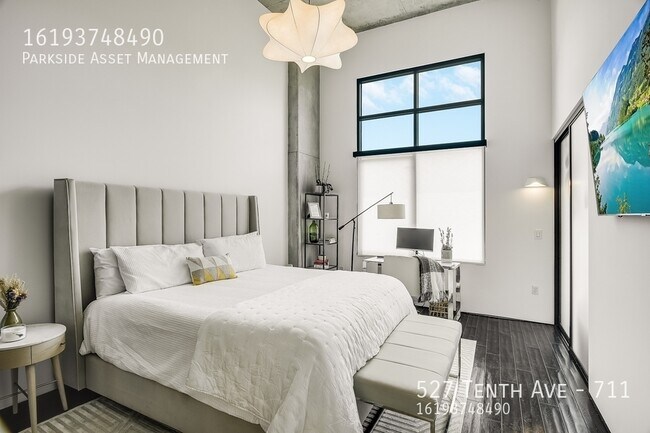 Building Photo - 527 Tenth Ave-711