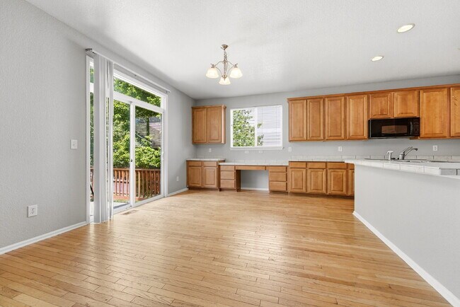 Building Photo - $3,340.95 with $300 off the first month's rent, 4 Beds - 4 Bath, Single Family Home in Trail Park...