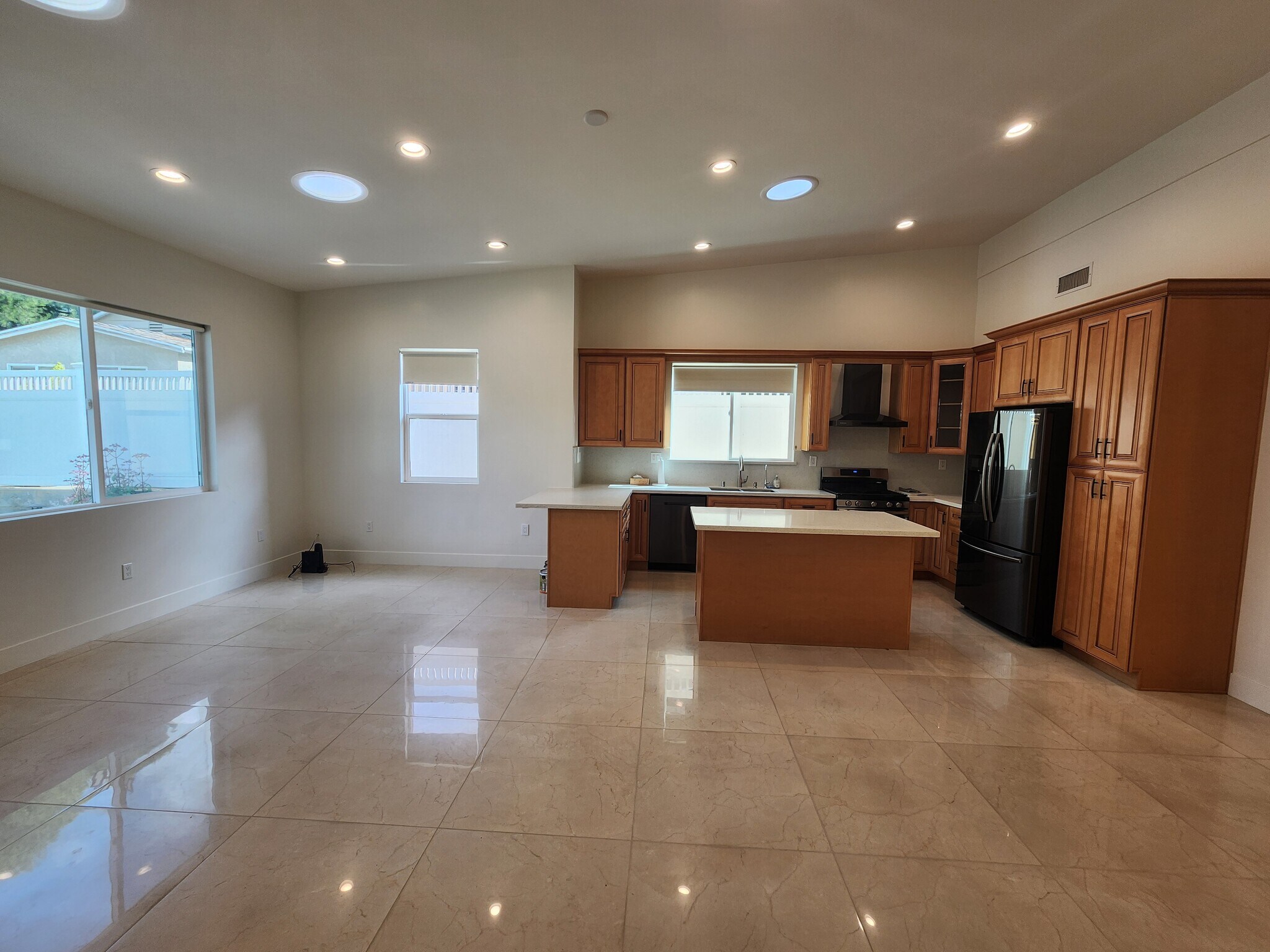 Building Photo - 10528 Tuxford St