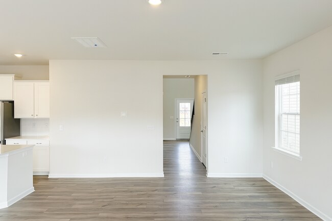 Building Photo - 5514 Hydrangea St