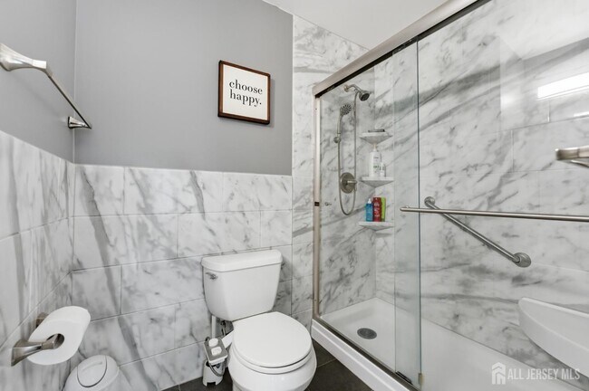 Building Photo - 10 Coventry Ct