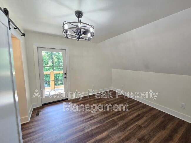 Building Photo - 6013 Bates Pike SE
