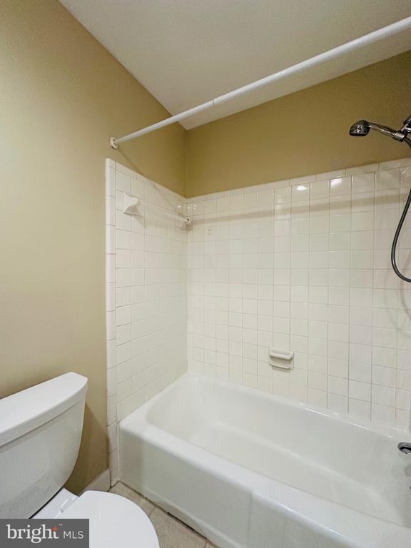 Building Photo - 6707 Grey Fox Dr