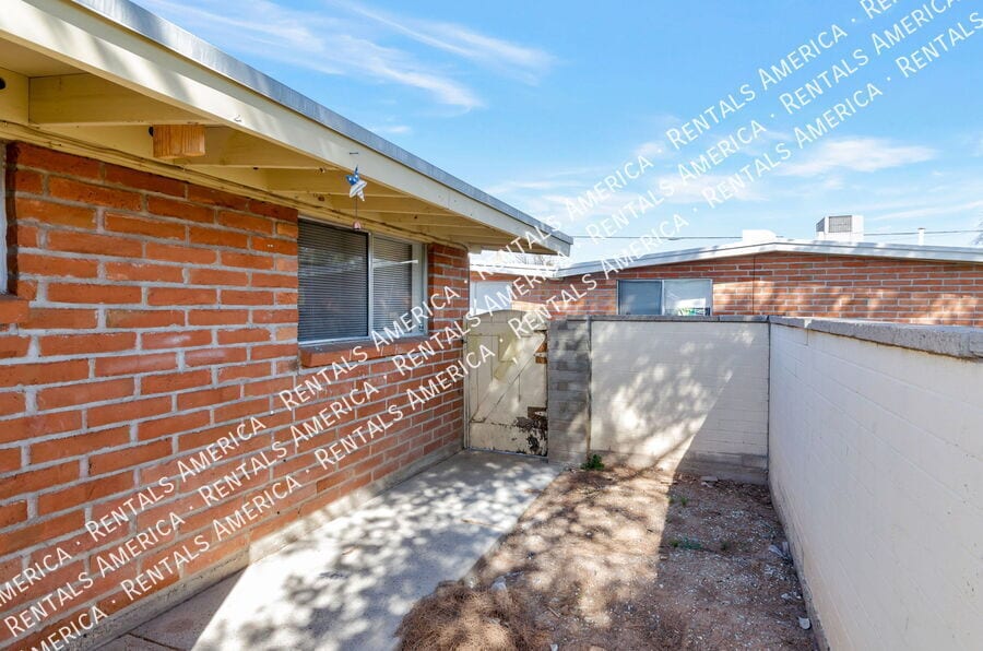 Building Photo - 3452 N Geronimo Ave