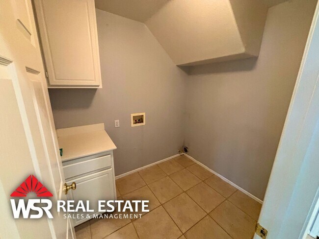 Building Photo - Stunning Orangecrest Rental – Pool, Yard, 3-Car Garage & More!