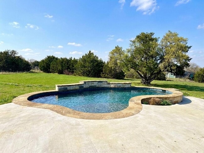 Building Photo - AVAILABLE NOW! One-of-a-Kind Luxury Estate | 5BD/3BA on 2 Acres in Liberty Hill!