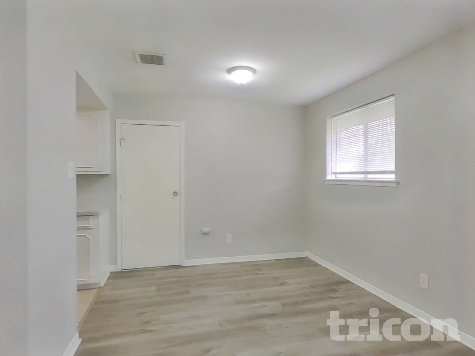 Building Photo - 6422 French Chateau Dr