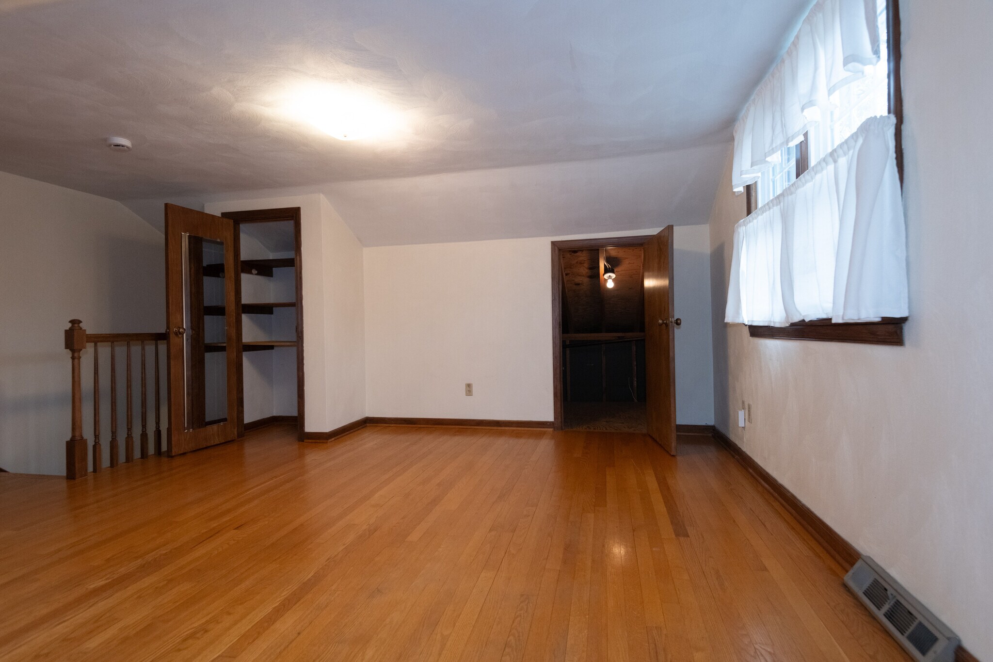 Building Photo - 561 Summit Ridge Dr