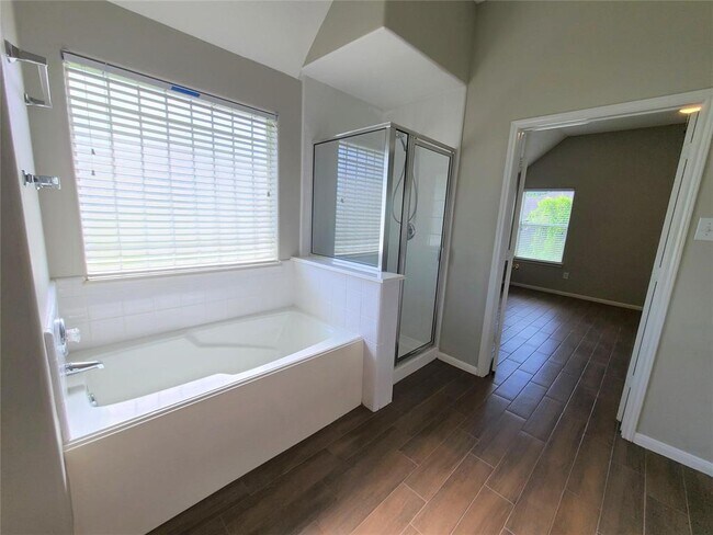 Building Photo - 18818 Harbor Key Cir