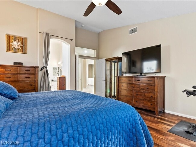 Building Photo - 2547 Serenity Hollow Dr