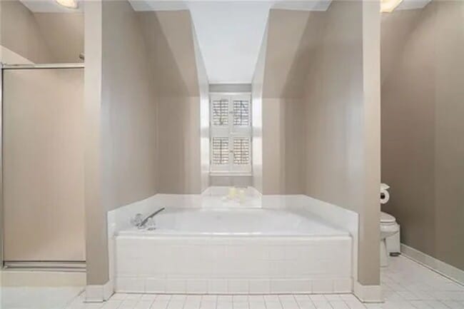 Building Photo - Charming 3bd/2.5bA Home Atlanta Near Emory & CDC w/ Private Fenced Yard in Cul-De-Sac!