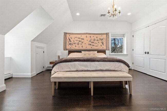 Building Photo - 20 Primrose St