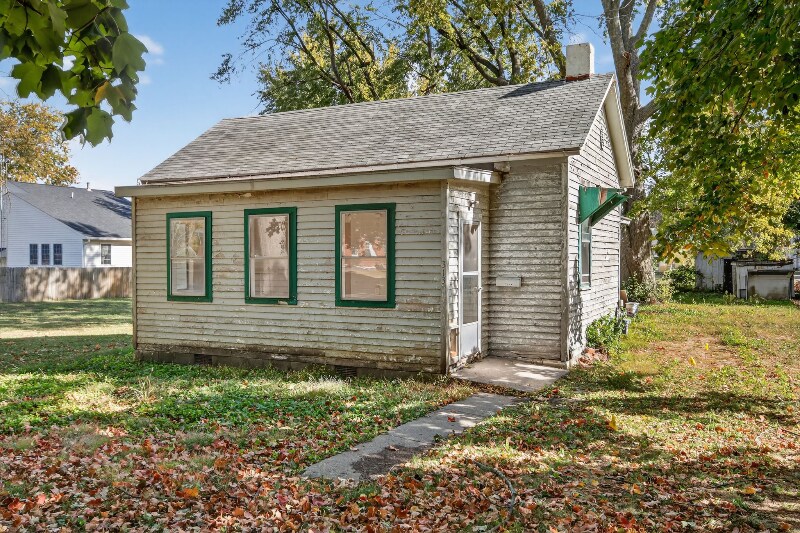 Building Photo - 313 N Washington St