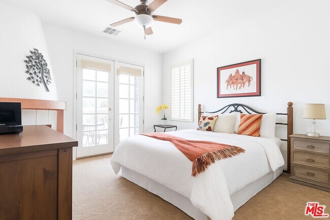 Building Photo - 77709 Tradition Dr