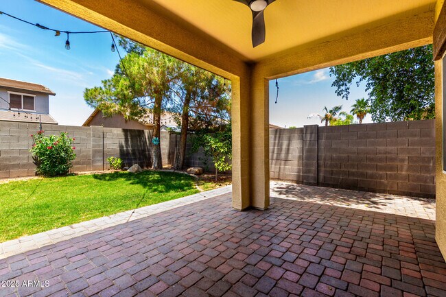 Building Photo - 3704 E Wyatt Way