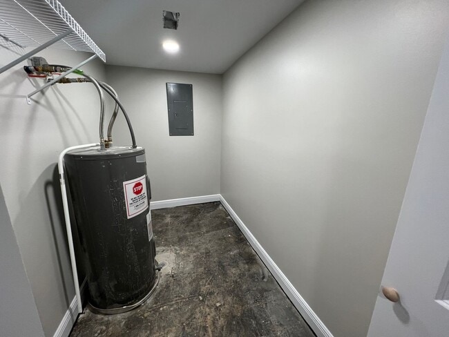 Building Photo - NEWLY RENOVATED HOME