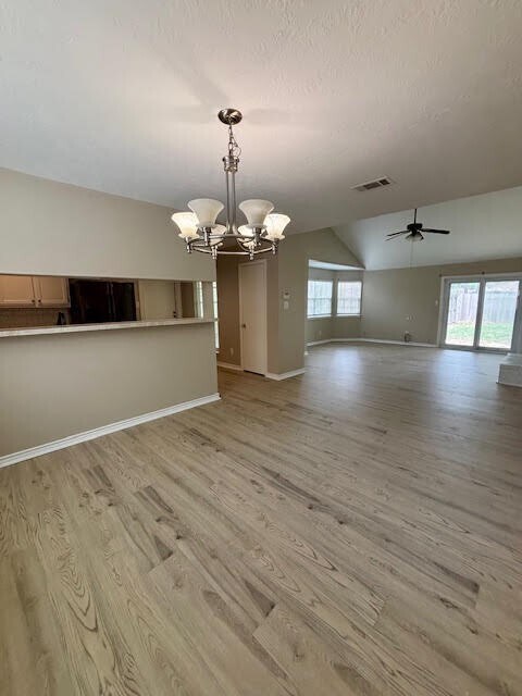 Building Photo - 17122 Kings Walk Ln