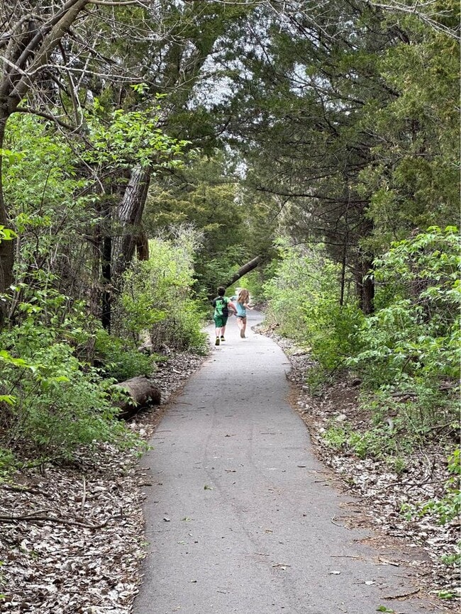 Building Photo - Magnolia Lake Apartments