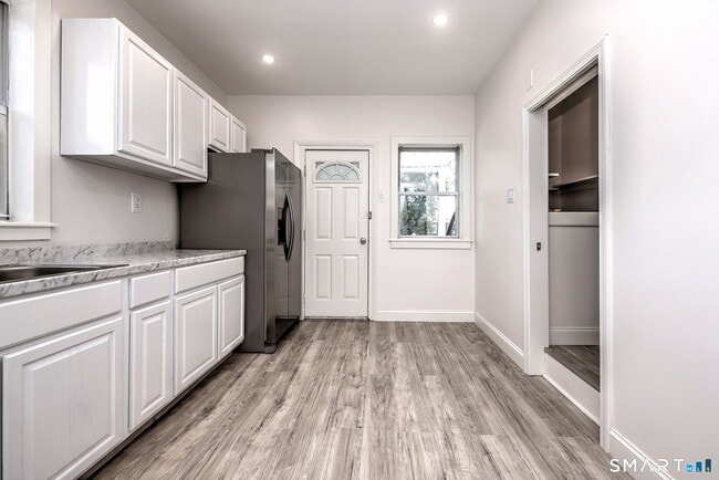 Building Photo - 330 Naugatuck Ave